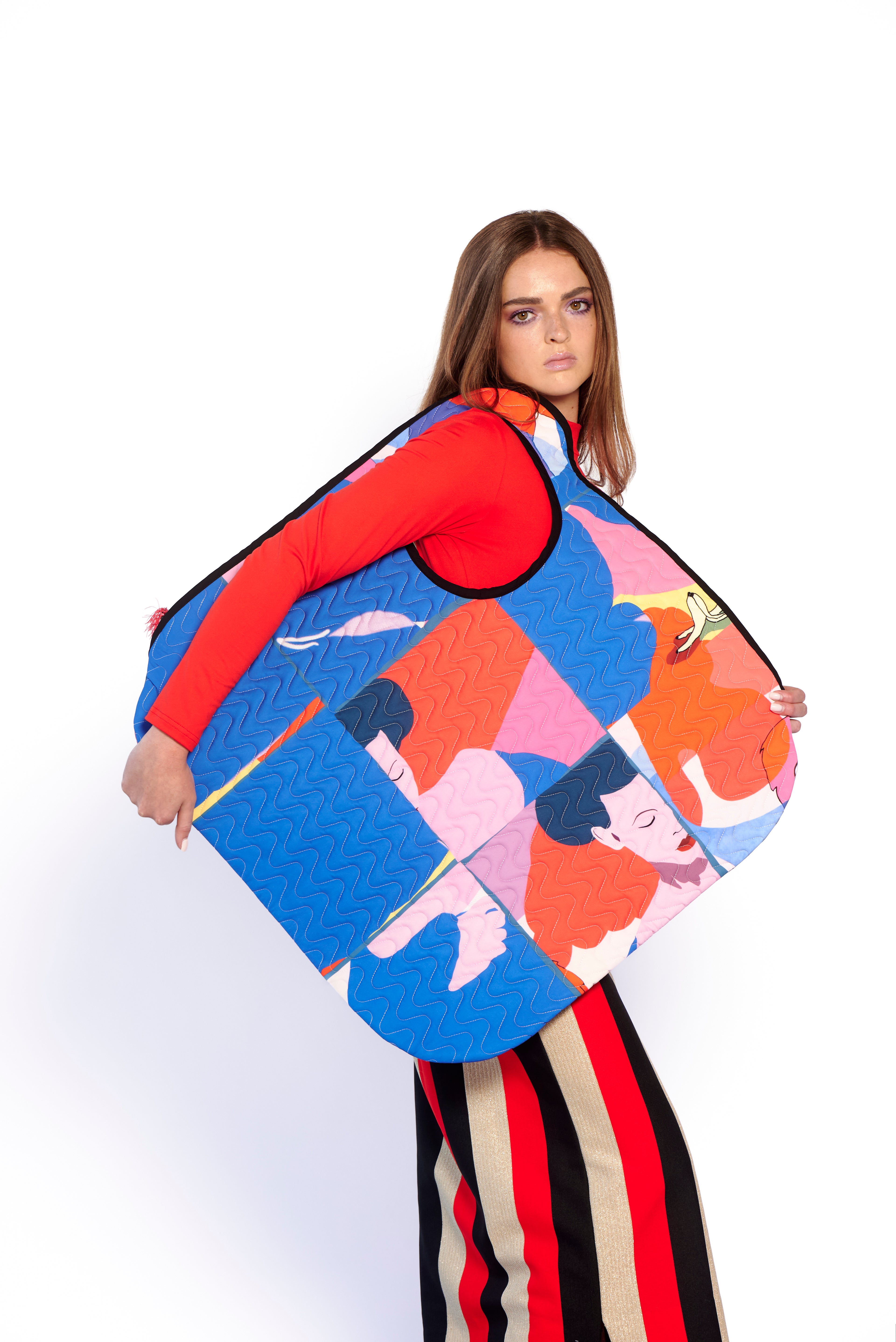 Ridiculously Large Carry-All, The Contessa